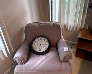 Sherrill Lounge Chair, Michigan Glenn 