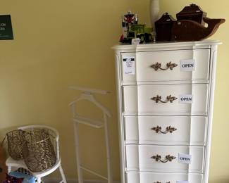 Vtg. Dixie Lingerie Chest