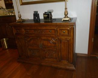 server, binoculars, lamps