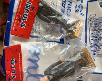 #60	Presidents Reviewing Stand w/American Presidents Album w/miniature statues	 $45.00 
