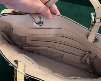 #21	Michael Kors Soft Pink Shoulder Bag	 $25.00 
