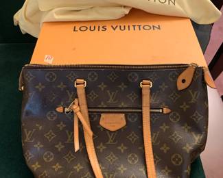 #10	Louis Vuitton - (not real) Brown Purses 	 $75.00 
