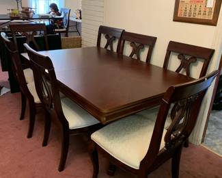 #5	Double Pedestal Dining Table w/8 Chairs & 2 leaves 64-100x4-x30H w/3 Table Pads	 $275.00 
