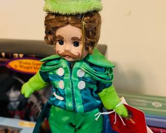 HUGE collection of "The Wizard of Oz" collectibles (detail)...