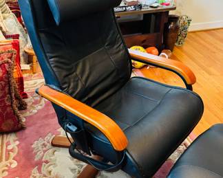 Massage chair with (yes) massaging ottoman...