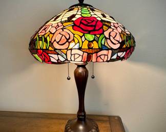 Tiffany style leaded stained glass lamp