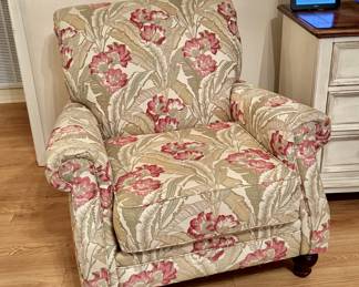 Haverty’s lounge chair