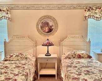 Ethan Allen Swedish Home collection, Serta iComfort Hybrid adjustable twin XL bed and matching mattress and box spring, also another matching box springs comes with this set