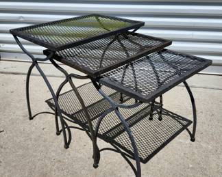 Nesting metal patio stands