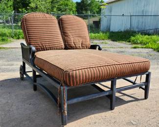 Double lounge chair with sunbrella fabric
