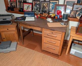 MCM Desk