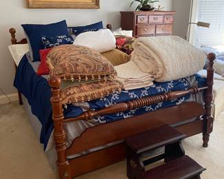American Drew Queen Size Bed