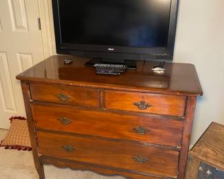 Antique Chest of Drawers
