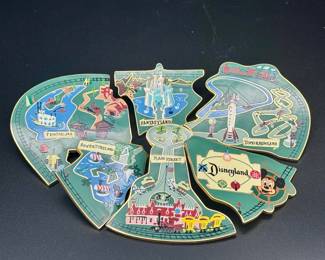 Cast EXCLUSIVE Walt Disneyland WDL Puzzle Pin Map
