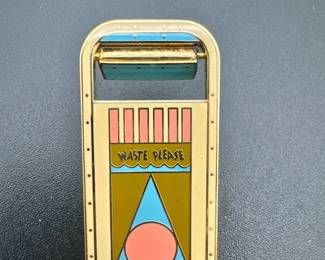 WDI DLR Cast Exclusive Trashcan Small World LE 3000 Disney Pin 75323
