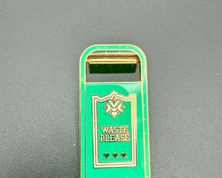 Disney Cast Exclusive Matterhorn Trash Can Pin Le 3000
