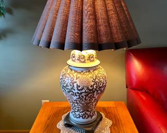 Beautiful Temple Jar Table Lamp
