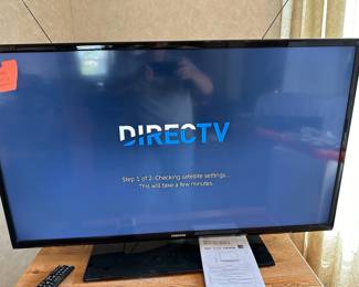 40 Samsung TV Model UN40H5003AF