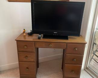 Small desk and Sony BraviaTV