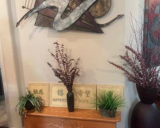 Nice entryway bench
$48