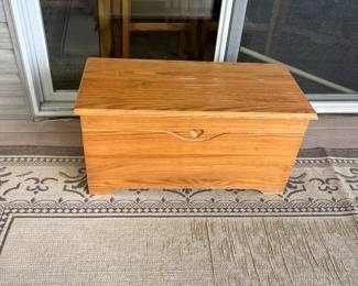 Toy chest or storage for blankets with cedar in the bottom
$45