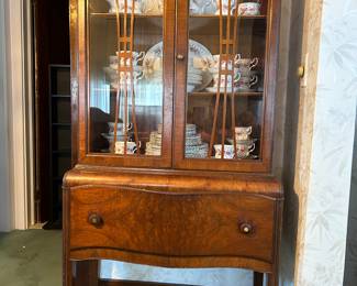 Art deco china cabinet 
