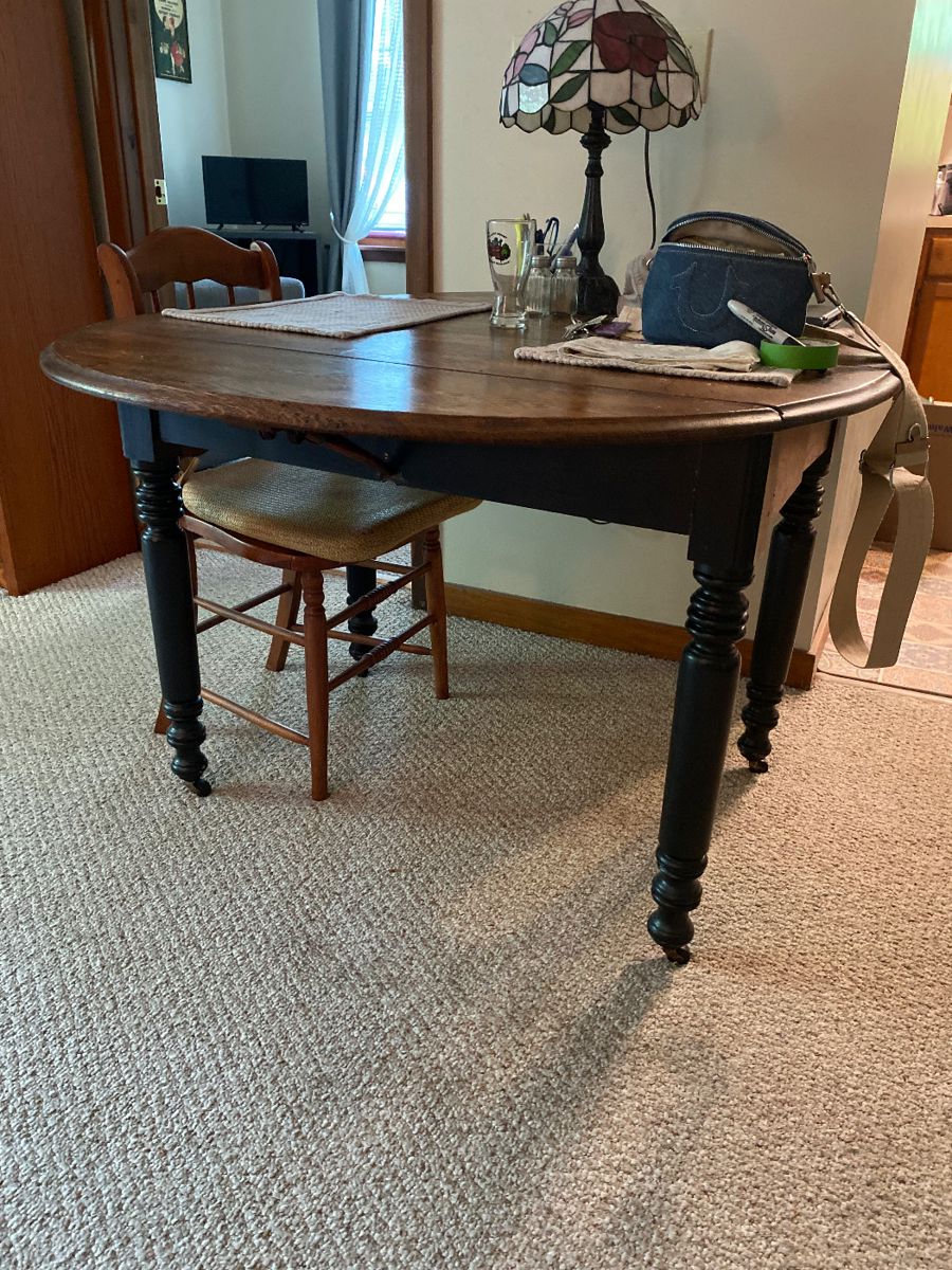 Estate Sale Fredonia, NYContents of Apartment,... starts on 6/19/2024