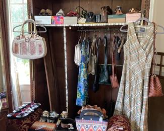 Ferragamo, Tory Burch, Kate Under Dress, Flip Flops