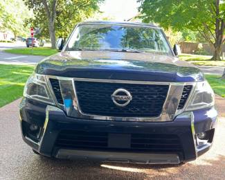 Nissan Armada Platinum 