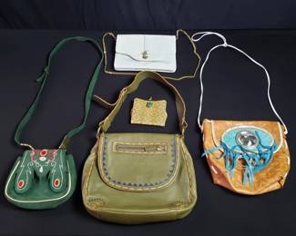 Lot # : 599 - Group of vintage handbags
