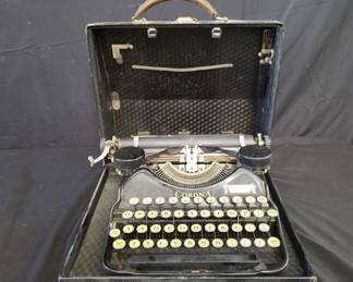 Lot # : 642 - Vintage Smith Corona portable typewriter

