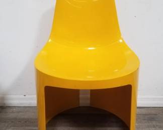 Lot # : 770 - UMBO Kay Leroy Ruggles yellow stackable chair