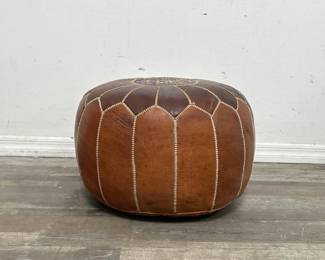 Lot # : 497 - Handmade moroccan brown leather pouf