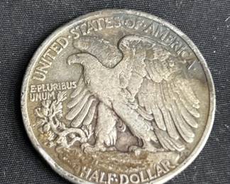 Lot # : 472 - 1941 silver walking liberty half dollar