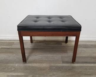 Lot # : 637 - Leather top Jens Risom style ottoman
