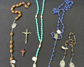 Lot # : 273 - 4 vintage rosaries

