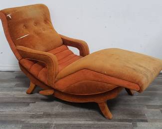 Lot # : 230 - Mid century modern contour lounge chair