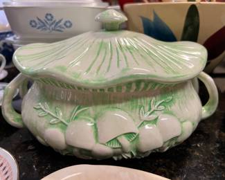 Vintage Arnel's Mushroom Ceramic Pottery Lidded Soup Terrine