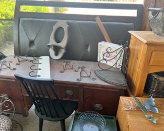 This item (desk only) is available for PRESALE.  Please text photo to 760-668-0554 to purchase.  We accept Zelle