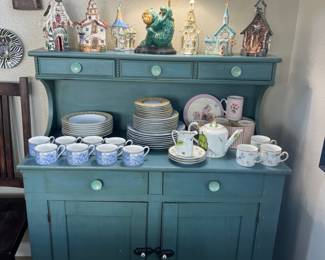 This item (hutch only) is available for PRESALE.  Please text photo to 760-668-0554 to purchase.  We accept Zelle