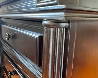 $600 USD     Drexel Heritage Monaco Dresser B239-09     Introducing the Drexel Heritage Monaco Dresser, a luxurious addition to your bedroom. With its elegant design and premium craftsmanship, this dresser is a statement piece that exudes sophistication and exclusivity. Featuring Drexel Heritage's renowned quality, the Monaco Dresser is a true masterpiece that will elevate your space. Wood dresser with eight drawers and top 2 drawers panel comes down

Dimensions: 60 x 22 x 42H in

Condition: Lightly used and in very good condition.

Location: Local pick up Lake Oswego, OR 97034. Shipping suggestions available upon request.     https://goodbyhello.com/products/restoration-hardware-dresser-239-08-copy?_pos=8&_sid=f4ac17e30&_ss=r