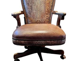 $2000 USD    Our House Designs Bozeman Upper House Wood Carved Office Chair B239-05     Introducing our luxurious Bozeman Upper House Wood Carved Office Chair, handcrafted by Our House Designs. Elevate your workspace with its sophisticated wood carving and exclusive design. Experience comfort and style with every task in this premium chair.

Dimensions: 24 x 24 x 38.5-41.5H in  |  Seat: 24 x 21 x 19-23"  | Arm 26-30H in

Condition: Used and in very good condition.

Location: Local pick up Lake Oswego OR 97034.  Shipper suggestions available upon request.     https://goodbyhello.com/products/english-leather-arm-chair-239-01-copy-1?_pos=13&_sid=f4ac17e30&_ss=r
