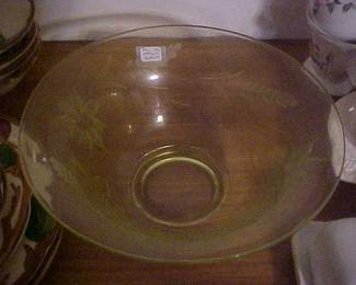 A drop dead gorgeous etched uranium glass bowl.