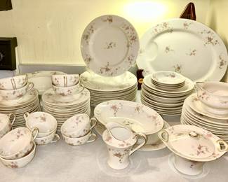 Theodore Haviland "Touraine" porcelain dinnerware