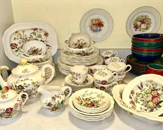 Copeland Spode porcelain dinnerware