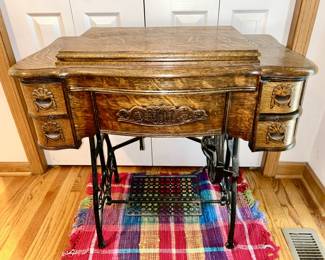 Antique White treadle sewing machine in excellent condition