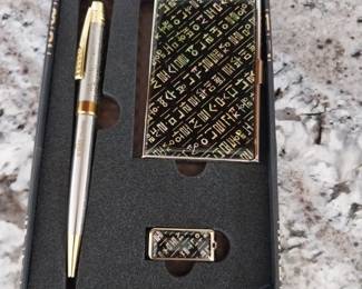 Pen set