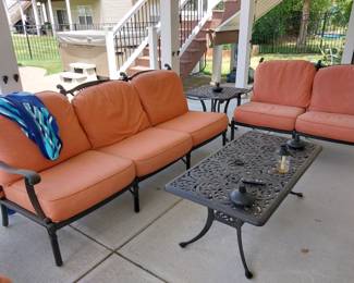Wonderful patio set with cushion