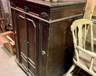 Victrola record playwr