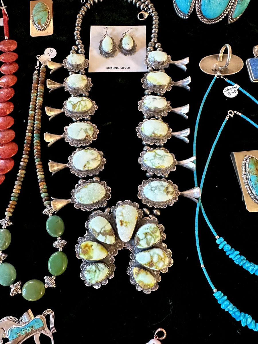 palamino squash blossom